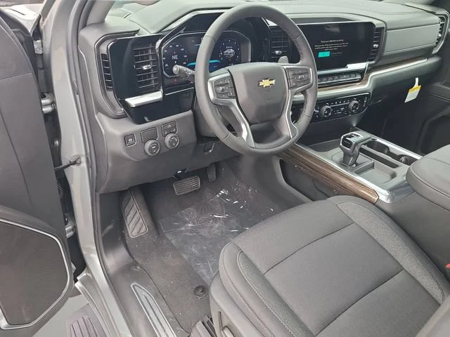 New 2026 Sterling Gray Metallic Chevrolet LT image 18