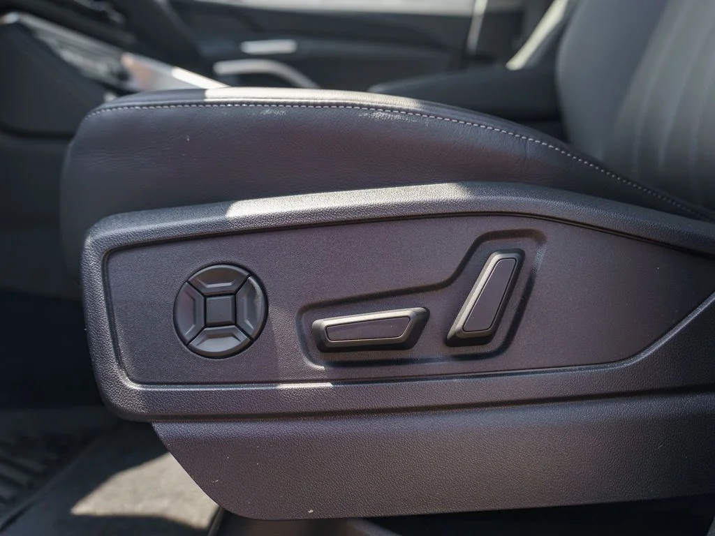 Used 2025 Silver Audi  image 20
