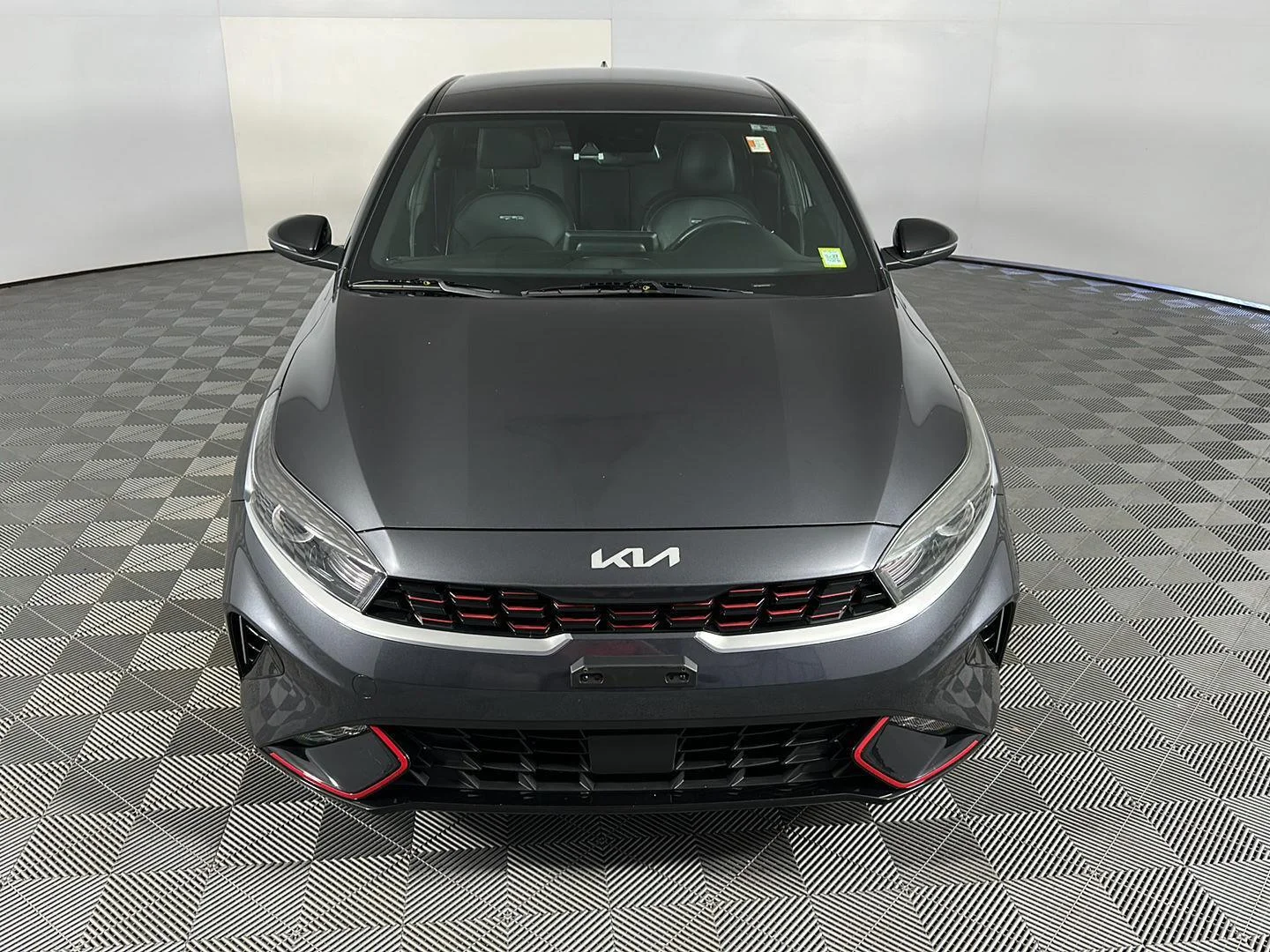 Used 2023 Gravity Gray Kia GT-Line image 3