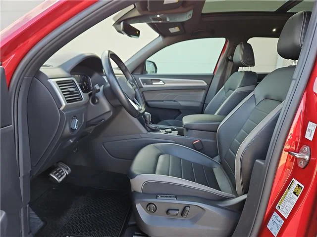 Used 2021 Red Volkswagen 3.6L V6 SEL Premium R-Line All-wheel Drive 4MOTION image 11