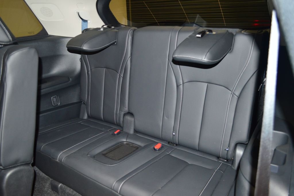Used 2026 Graphite Shadow INFINITI LUXE image 41