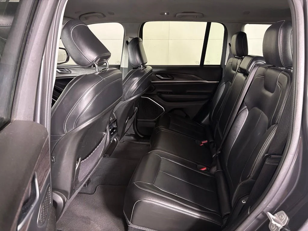 Used 2022 Gray Jeep Limited image 38
