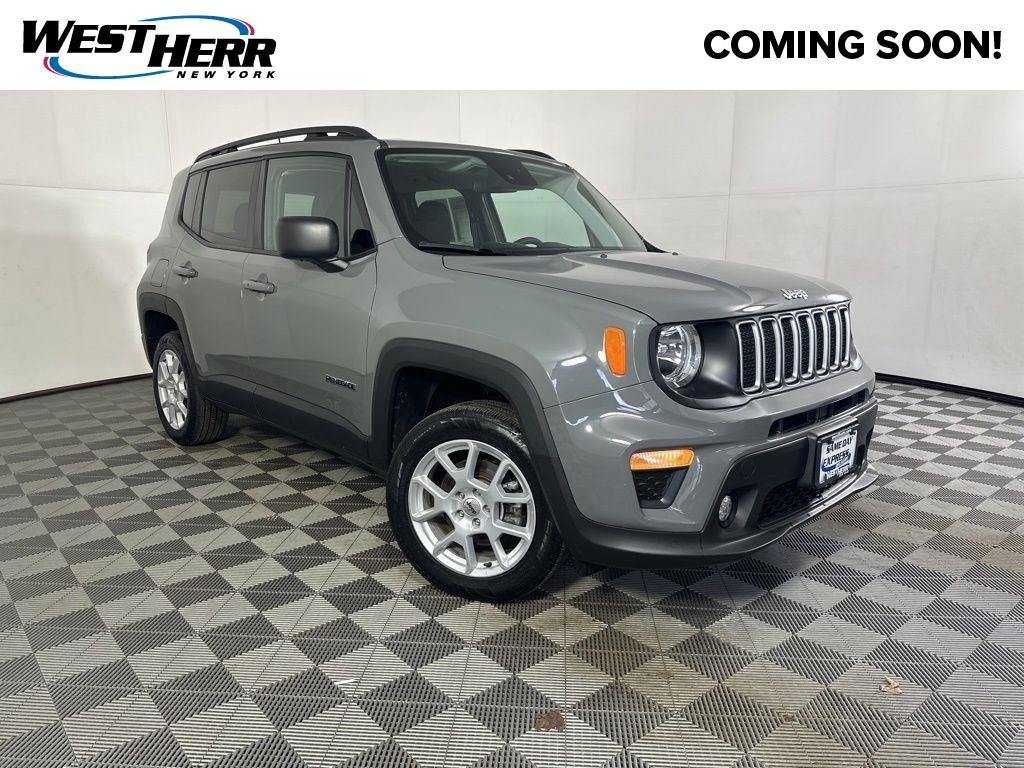 Used 2022 Sting-Gray Clearcoat Jeep Latitude image 1