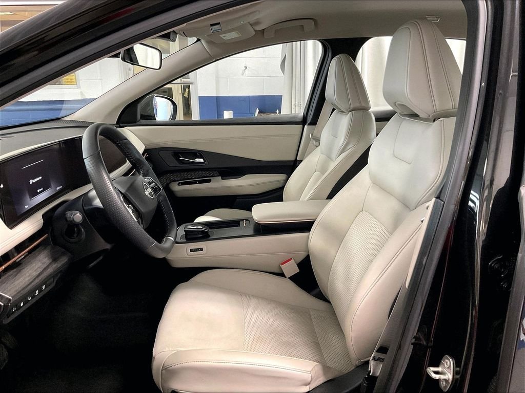 Certified Used 2023 Black Nissan ENGAGE image 10