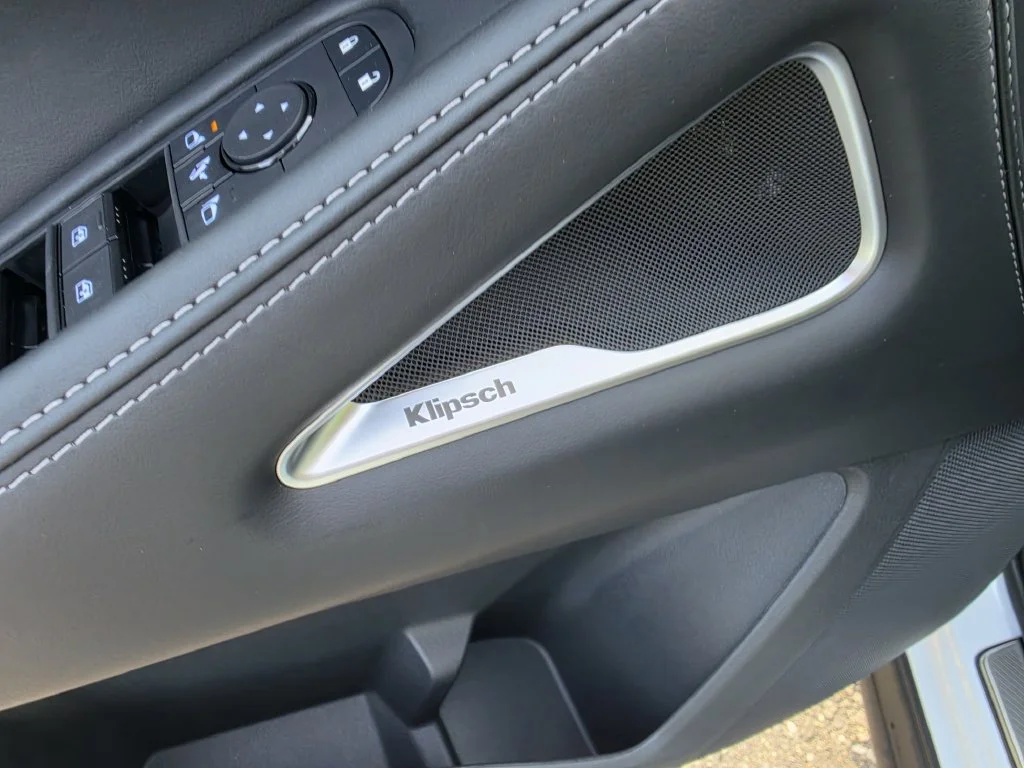New 2027 RADIANT WHITE INFINITI Luxe AWD image 15