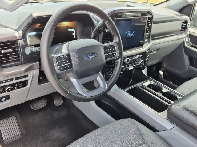 Used 2024 Black Ford XLT image 10