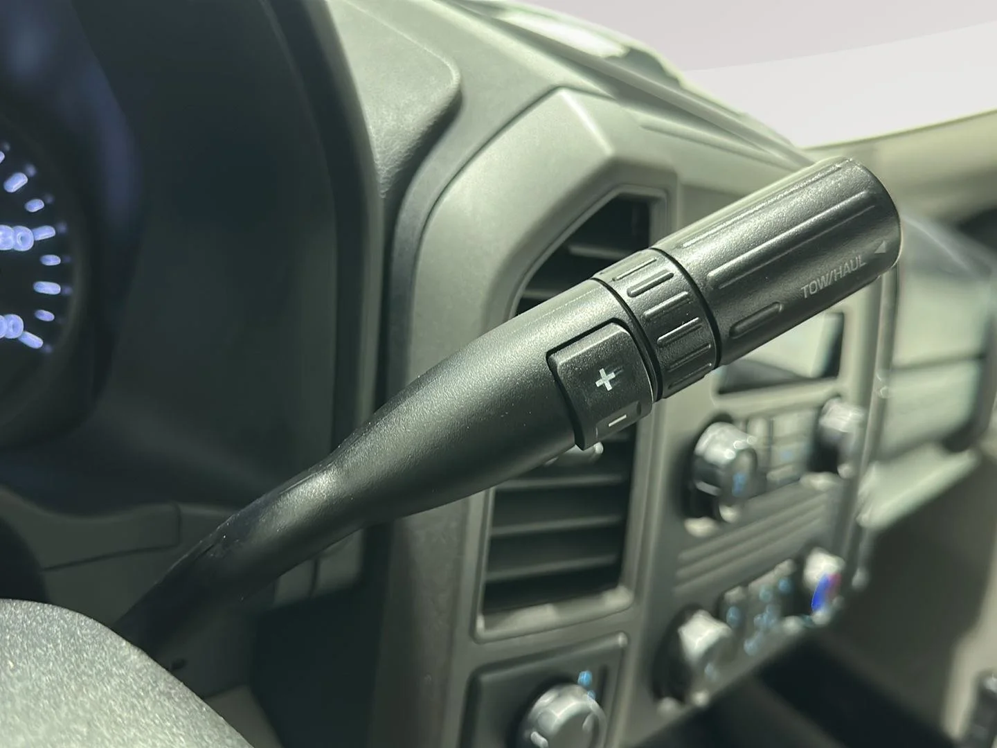 Used 2019 White Ford XL image 14