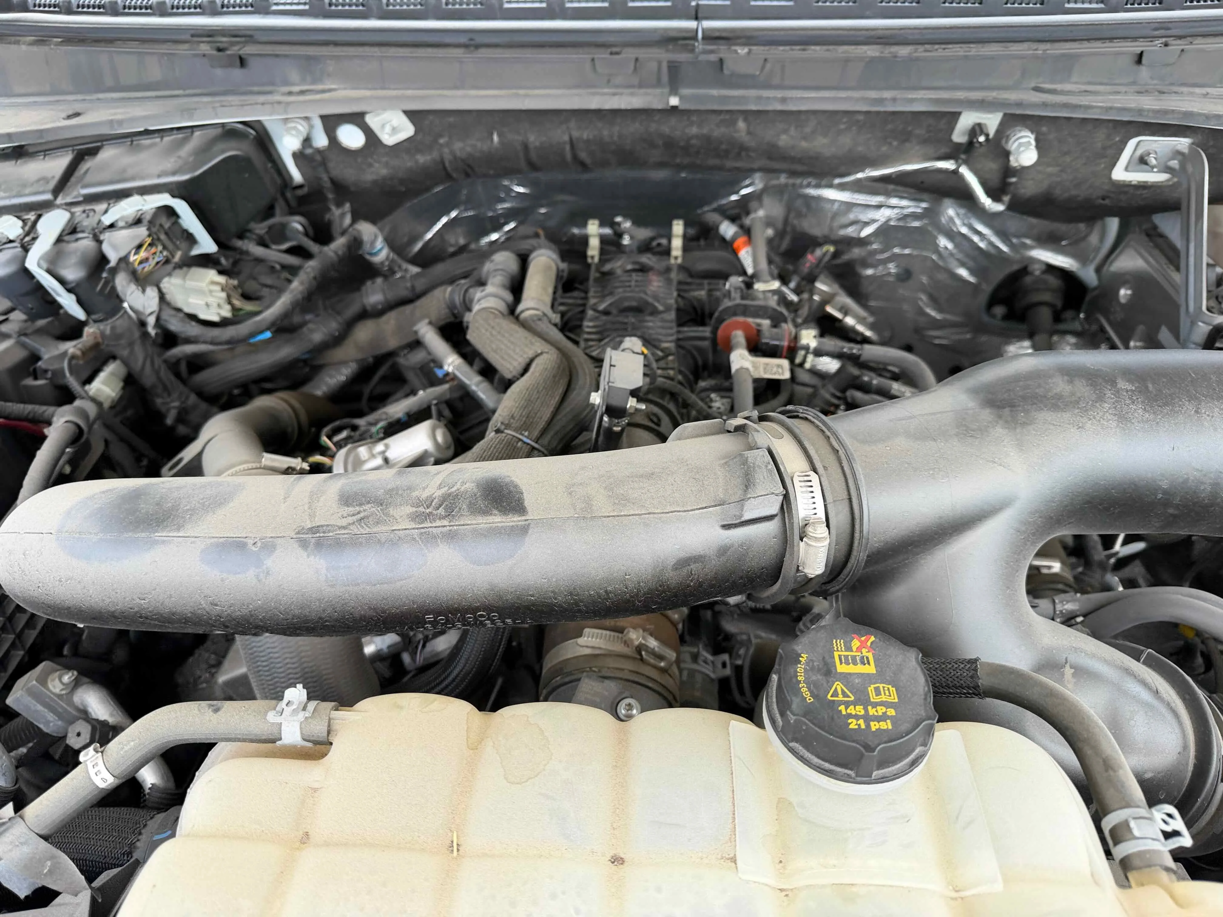Used 2023 White Metallic Ford Limited image 32