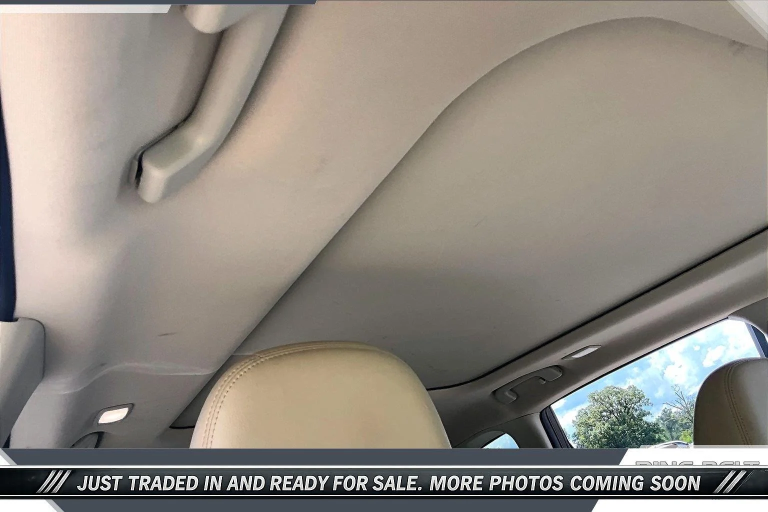 Used 2017 Pearl White Nissan SL image 16