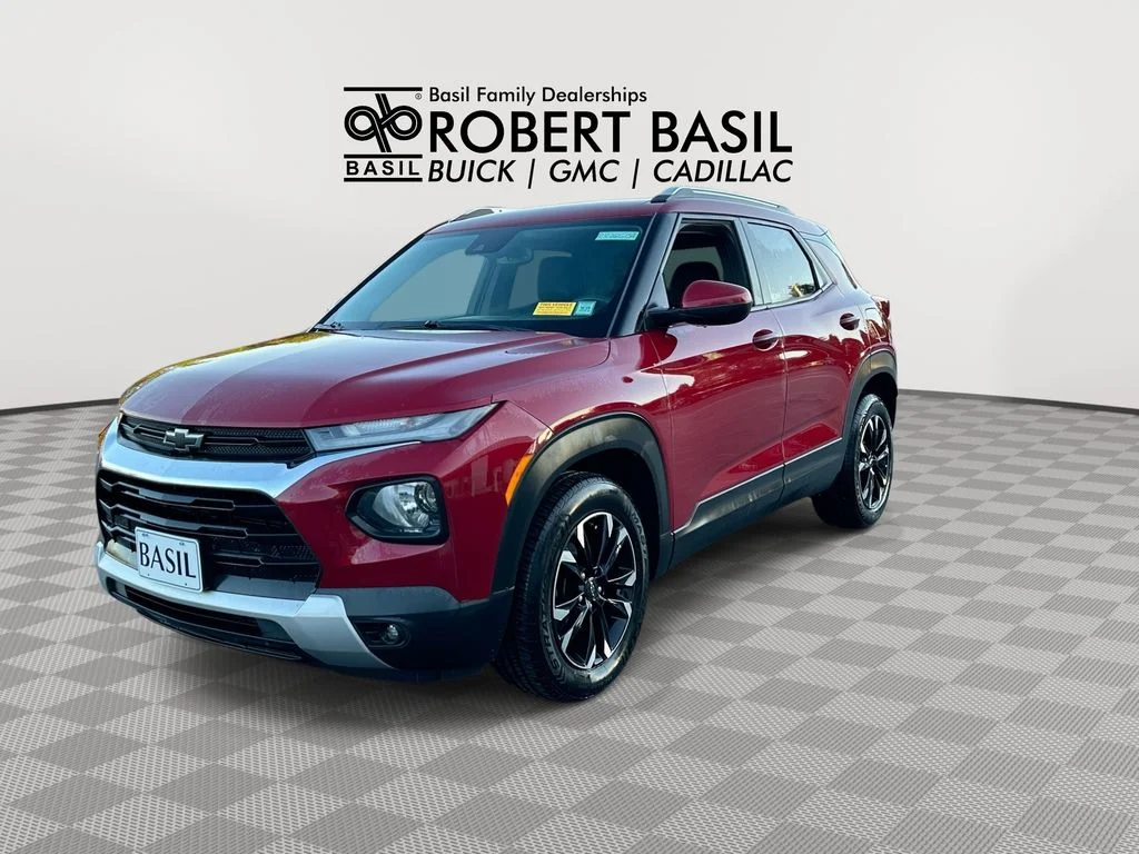 Used 2021 Red Chevrolet LT image 4