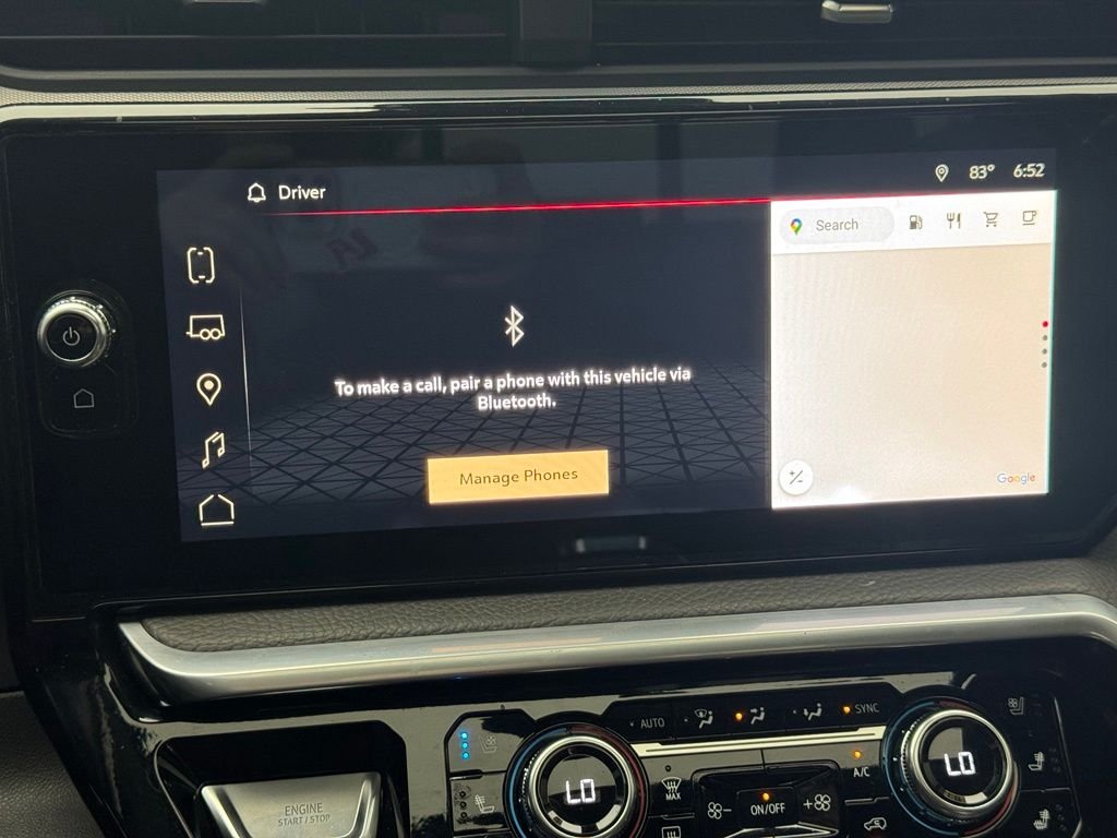 Used 2022 White Frost Tricoat GMC Denali image 13