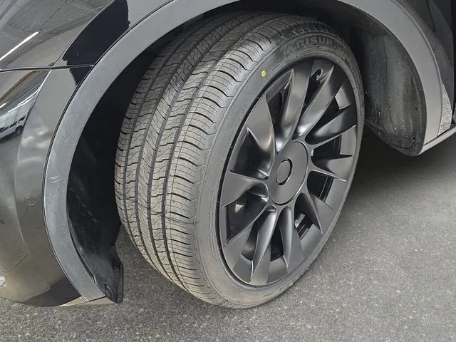 Used 2021 Black Tesla Long Range image 30