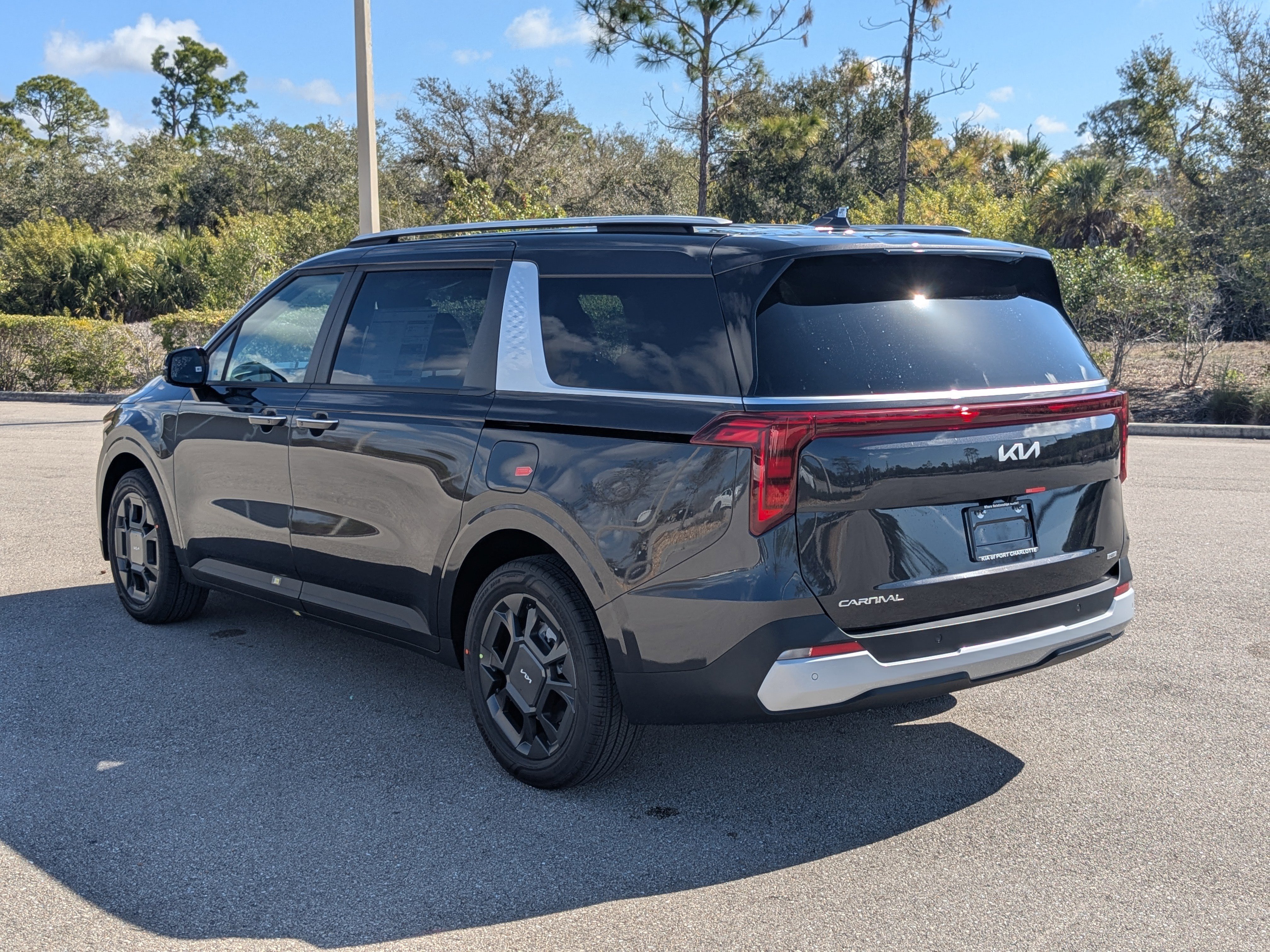 New 2026 Panthera Metal Kia EX image 7