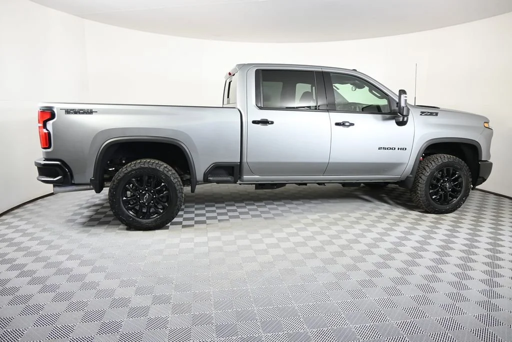 2026 Chevrolet Silverado 2500 HD LTZ - Photo 8