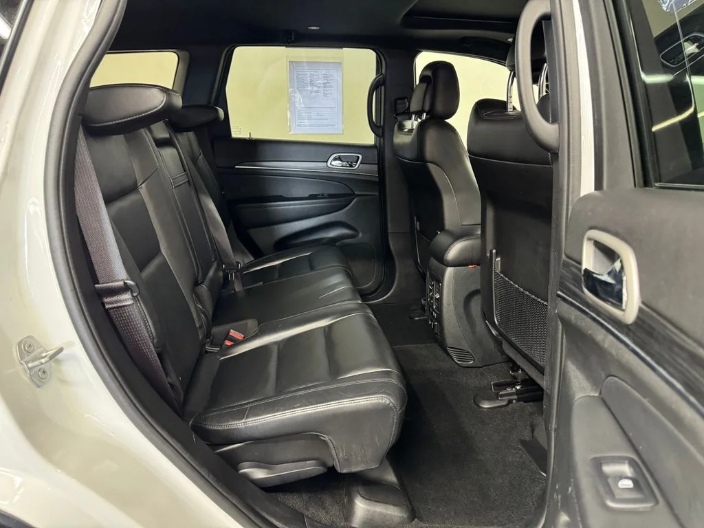 Used 2022 White Jeep Limited image 27