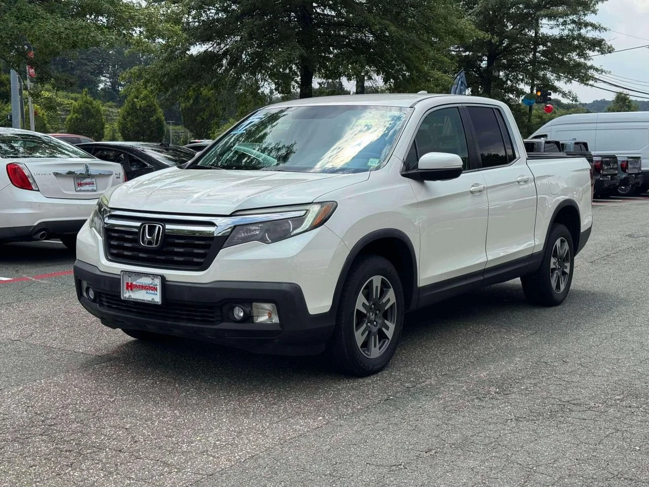 Used 2017 White Diamond Pearl Honda RTL-T image 3