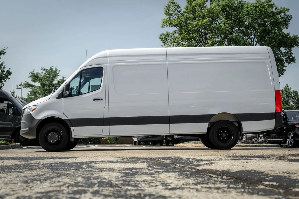 New 2026 Arctic White Mercedes-Benz Cargo 170 WB image 3