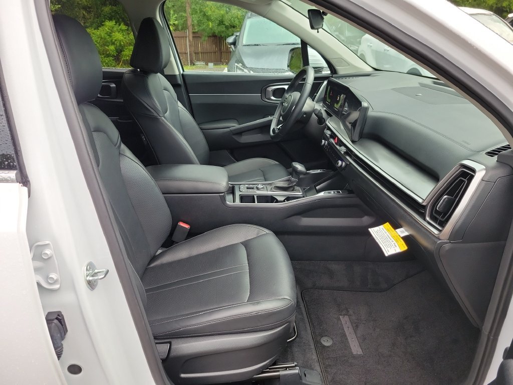 Certified Used 2025 Glacial White Pearl Kia S image 6