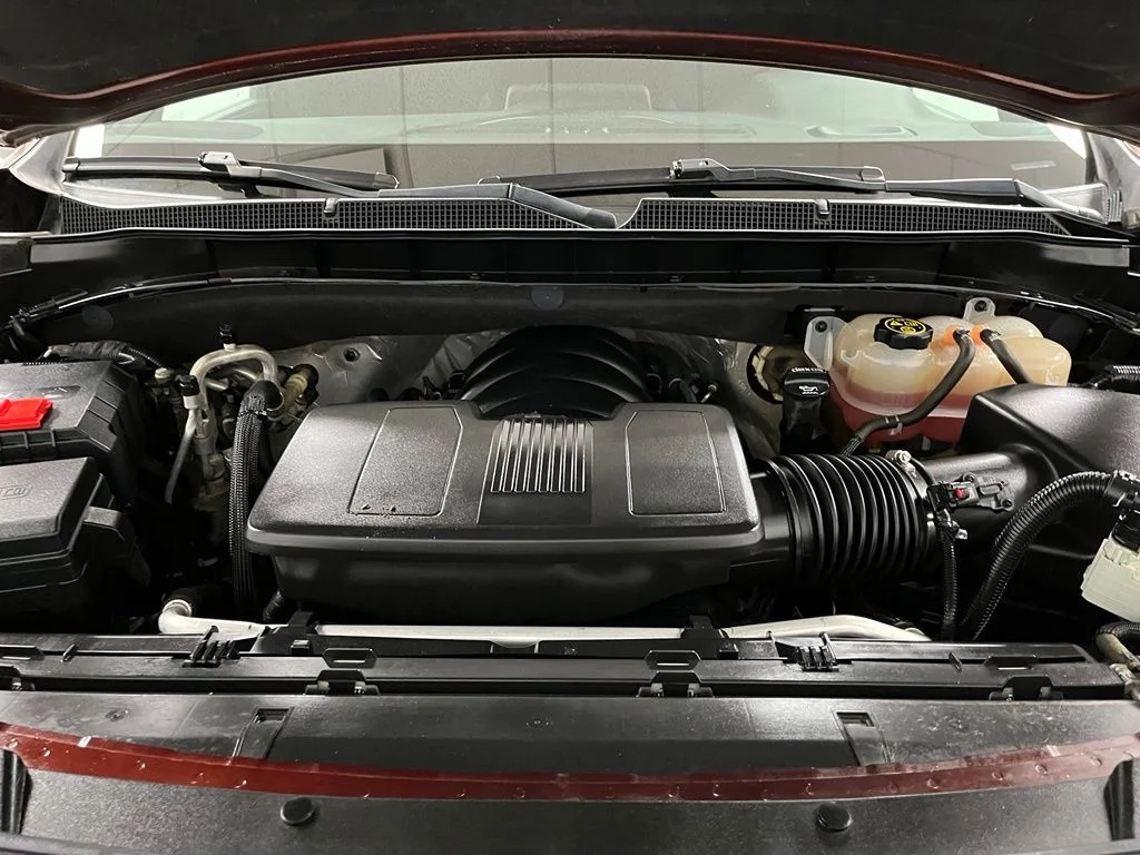 Used 2023 Red Chevrolet LS image 64