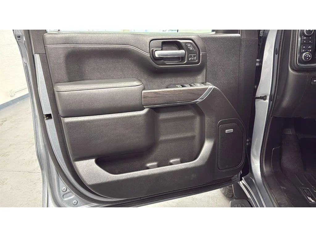 Used 2019 SATIN STEEL METALLIC Chevrolet LTZ image 16