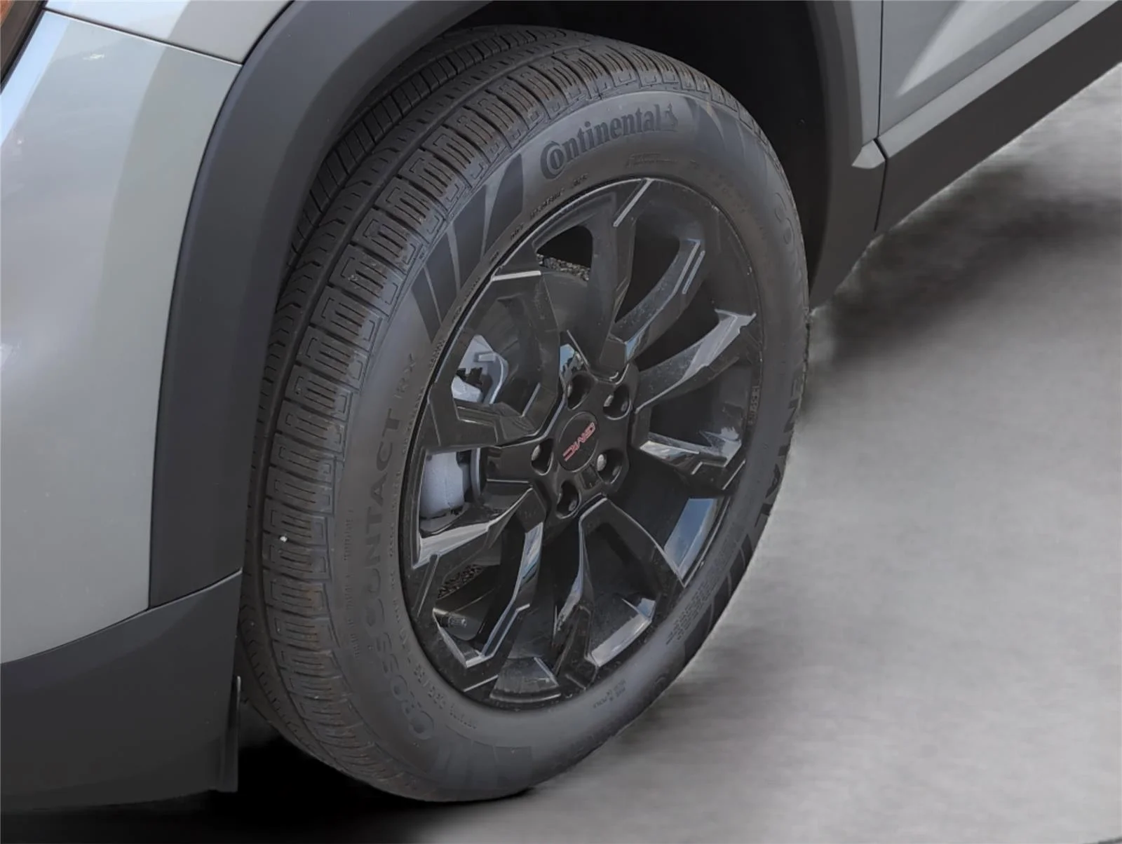 New 2026 Sterling Metallic GMC Elevation image 14