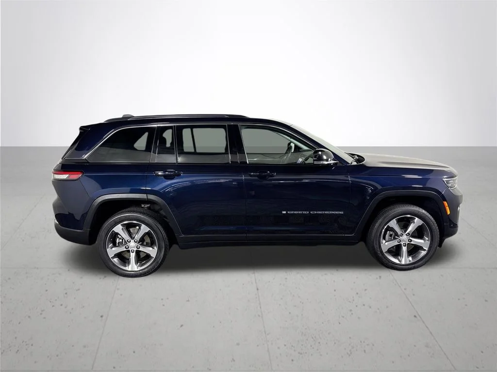 Used 2023 Black Jeep 4xe image 5