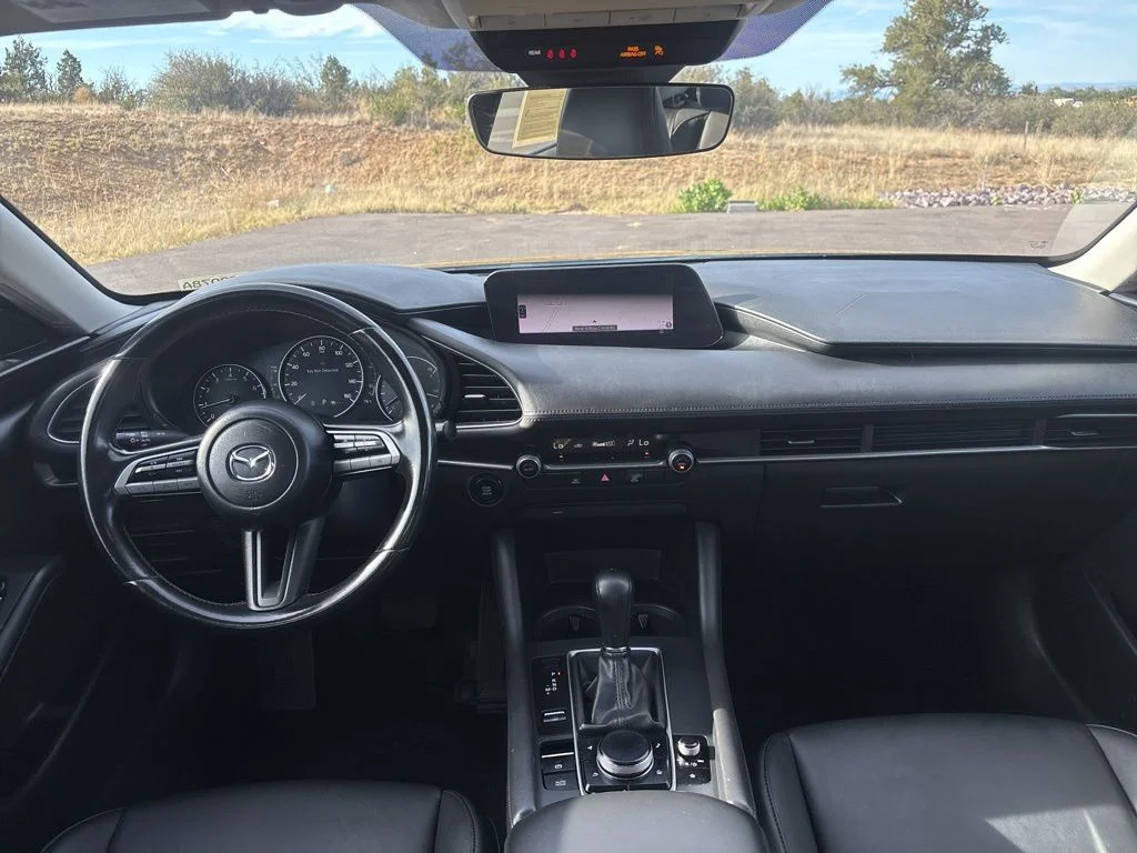 Used 2021 Black Mazda Select image 18