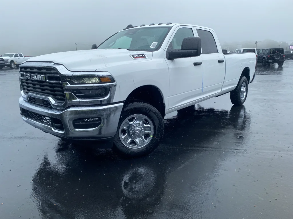 2026 RAM 3500 Tradesman 4X4 Crew Cab LWB's photo