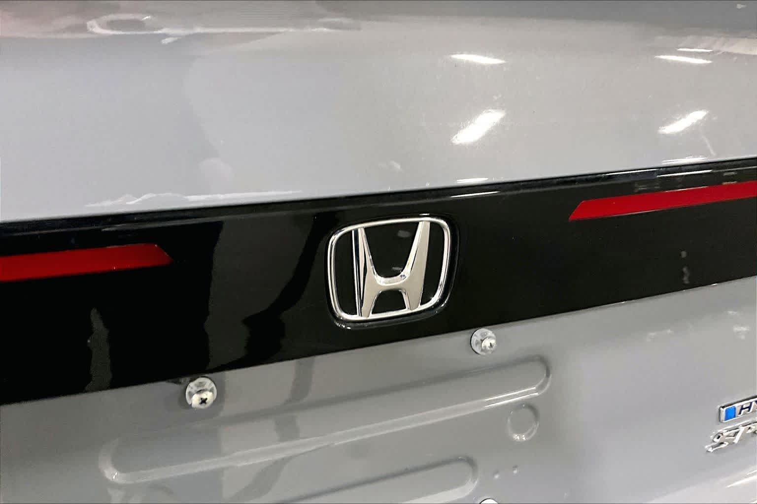 Used 2025 Urban Gray Pearl Honda Sport image 10
