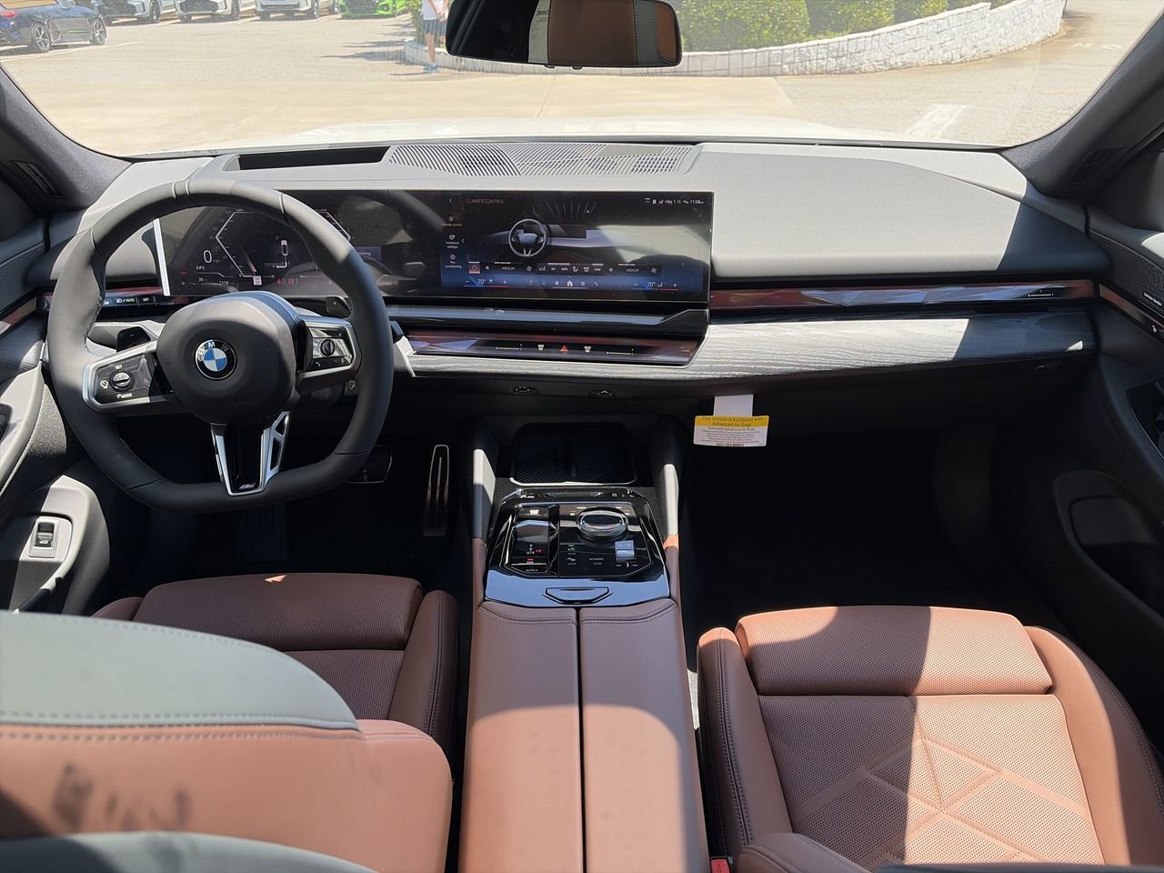 New 2027 Alpine White BMW 530i xDrive image 29