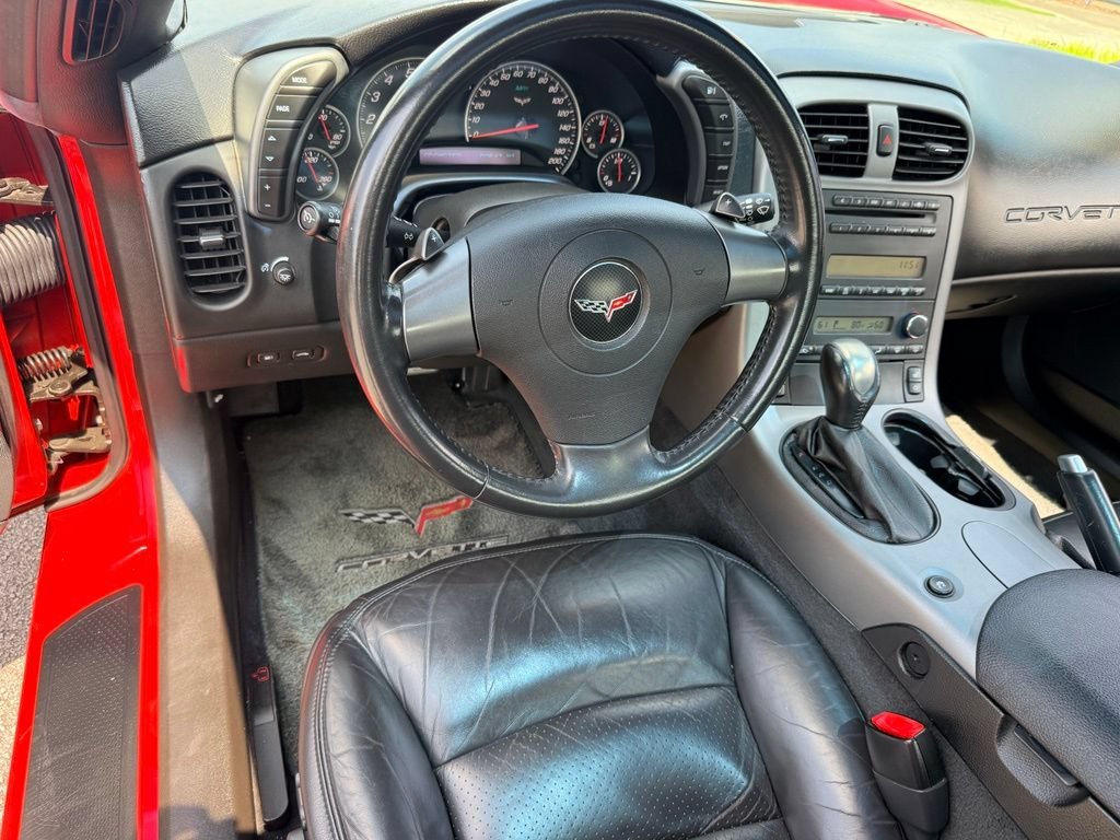 Used 2006 Victory Red Chevrolet 2DR CPE image 16