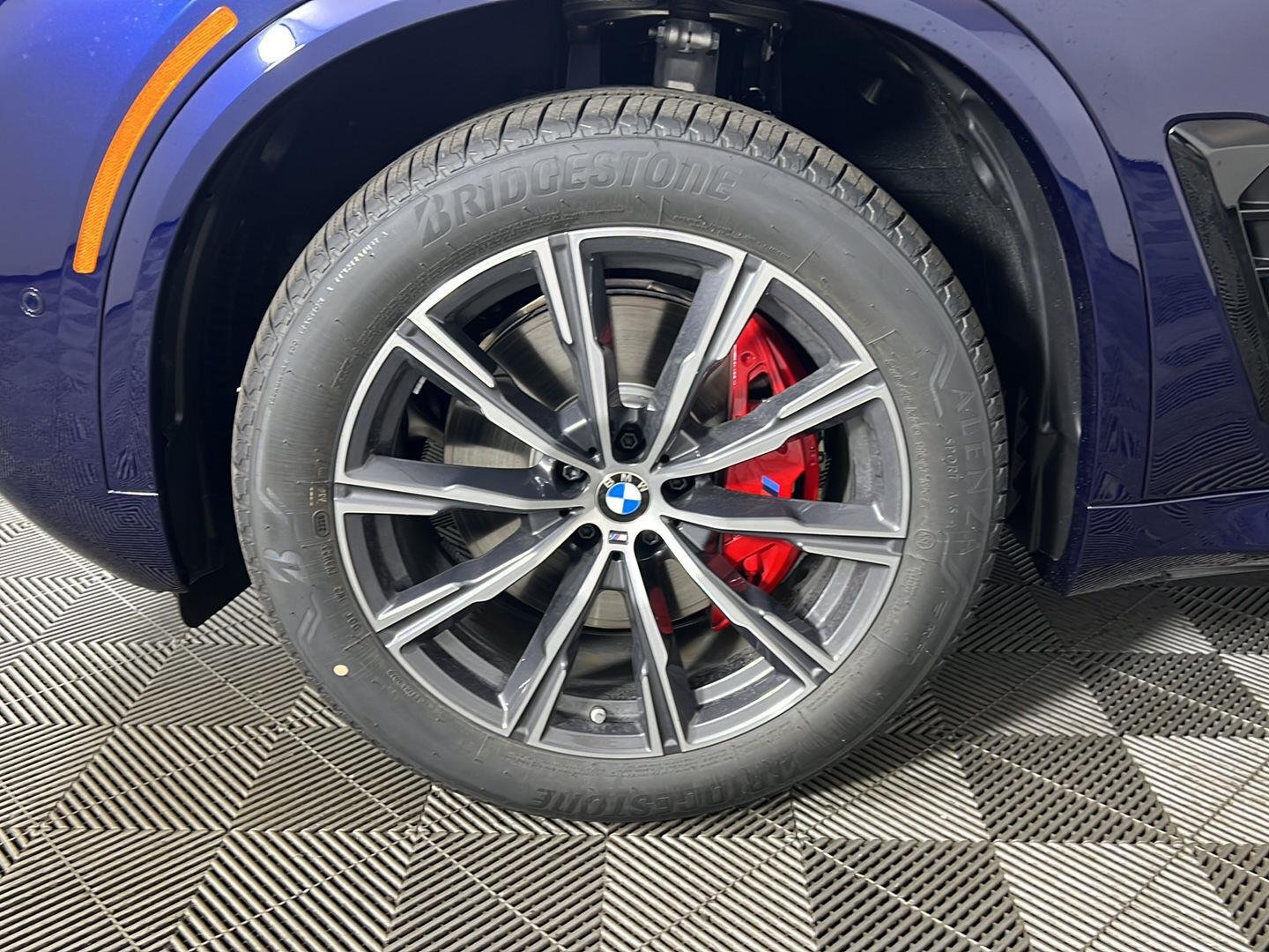 New 2026 Tanzanite Blue II Metallic BMW xDrive40i image 19