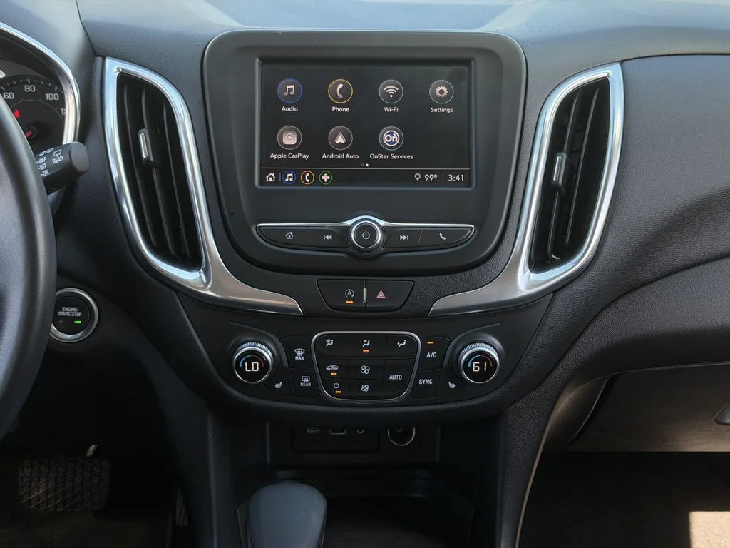 Used 2022 White Chevrolet LT image 17