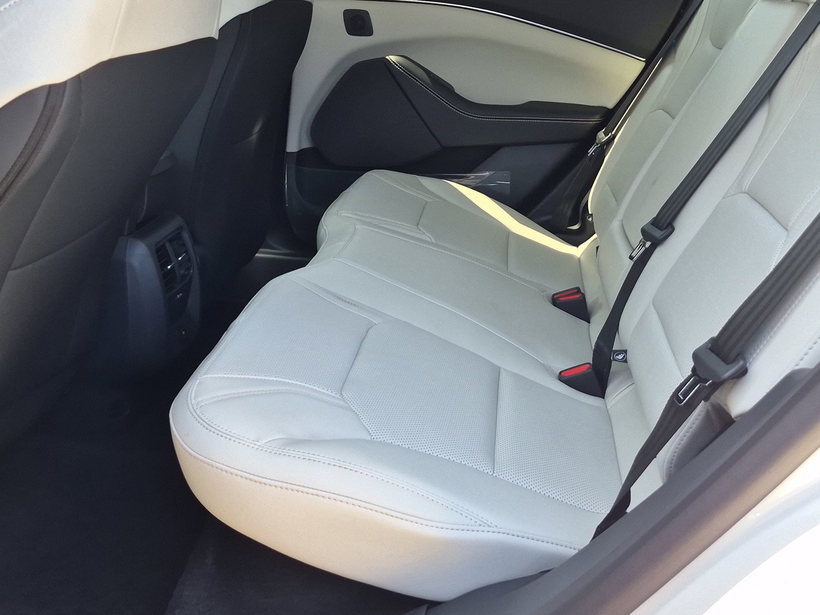 New 2026 Star White Metallic Tri-coat Ford Premium image 20