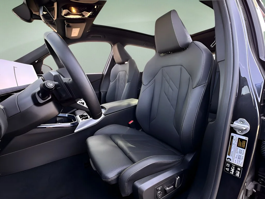 Used 2025 Dark Graphite BMW 30 xDrive image 7