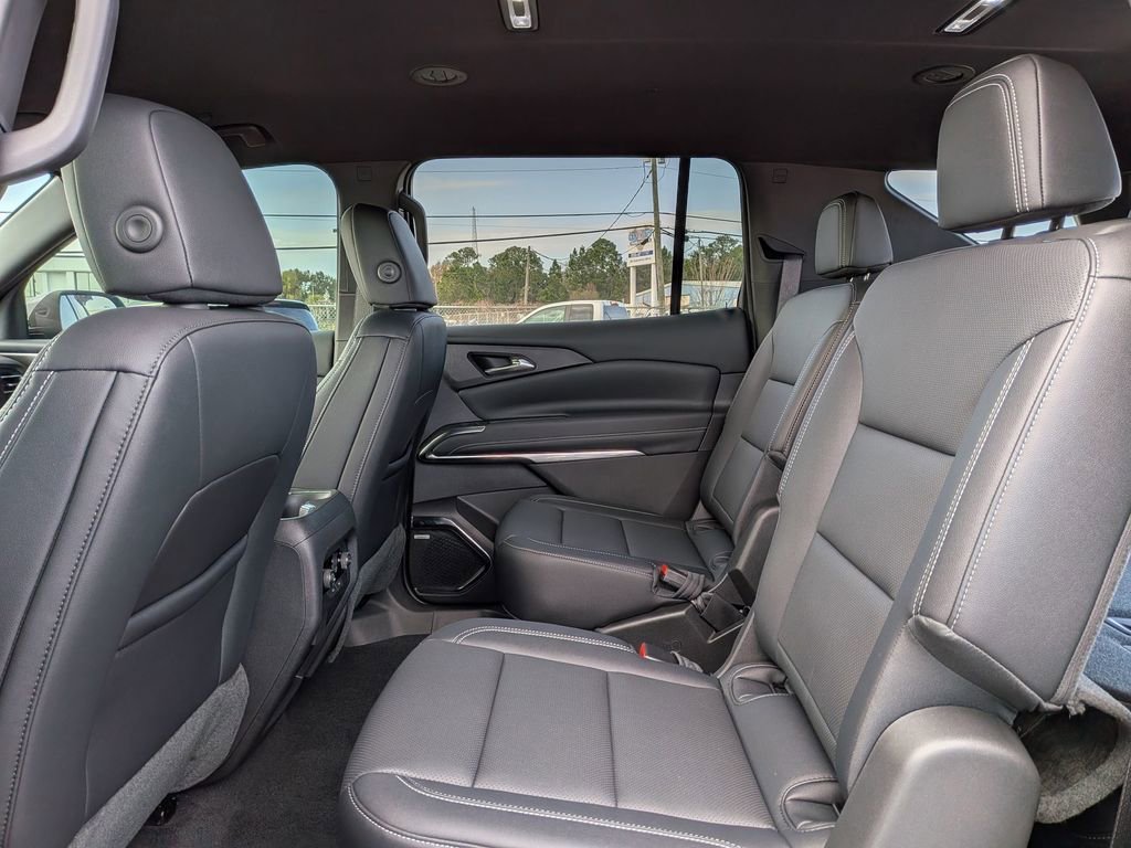 2025 Chevrolet Traverse LT - Photo 25