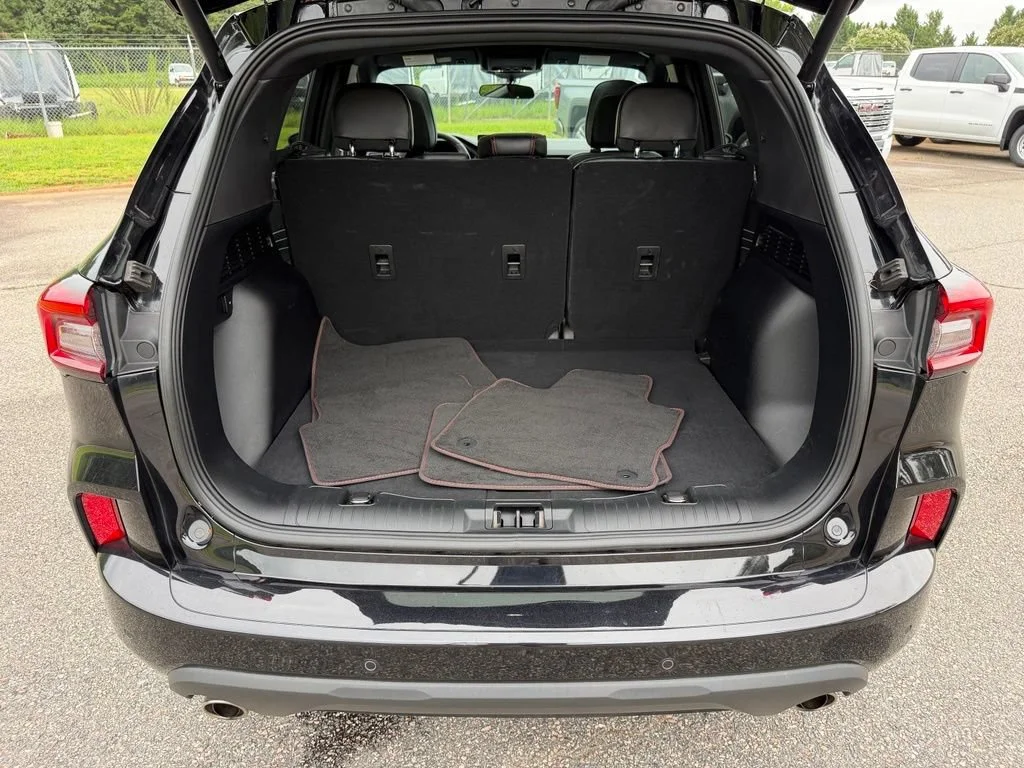 Used 2023 Black Ford ST-Line image 30
