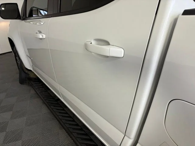 Used 2019 White Chevrolet Z71 image 10