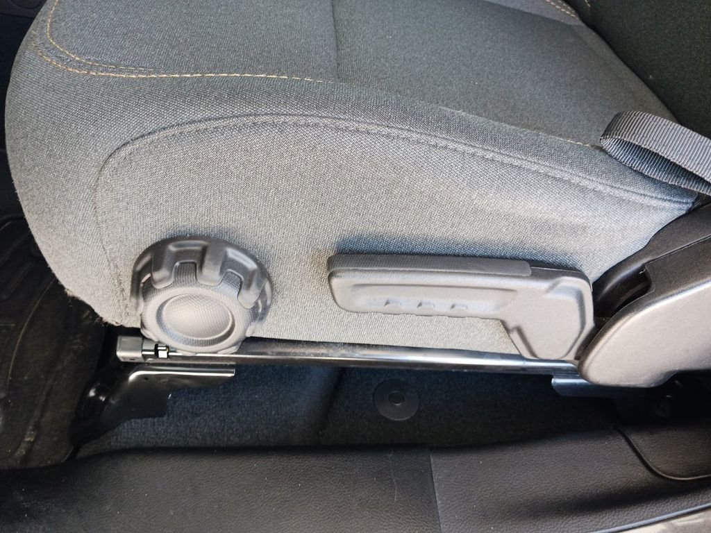 Used 2025 Gray Jeep Nighthawk image 32