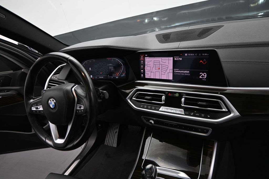 Used 2020 Arctic Gray Metallic BMW xDrive40i image 14