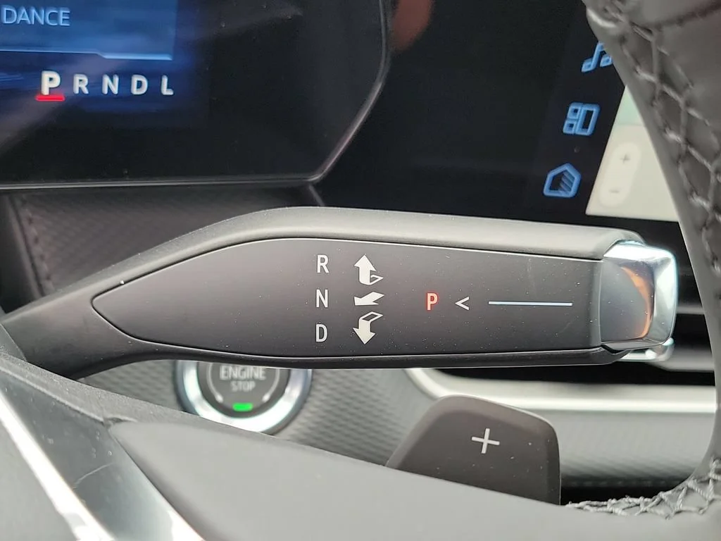 New 2027 Summit White Chevrolet LT image 17