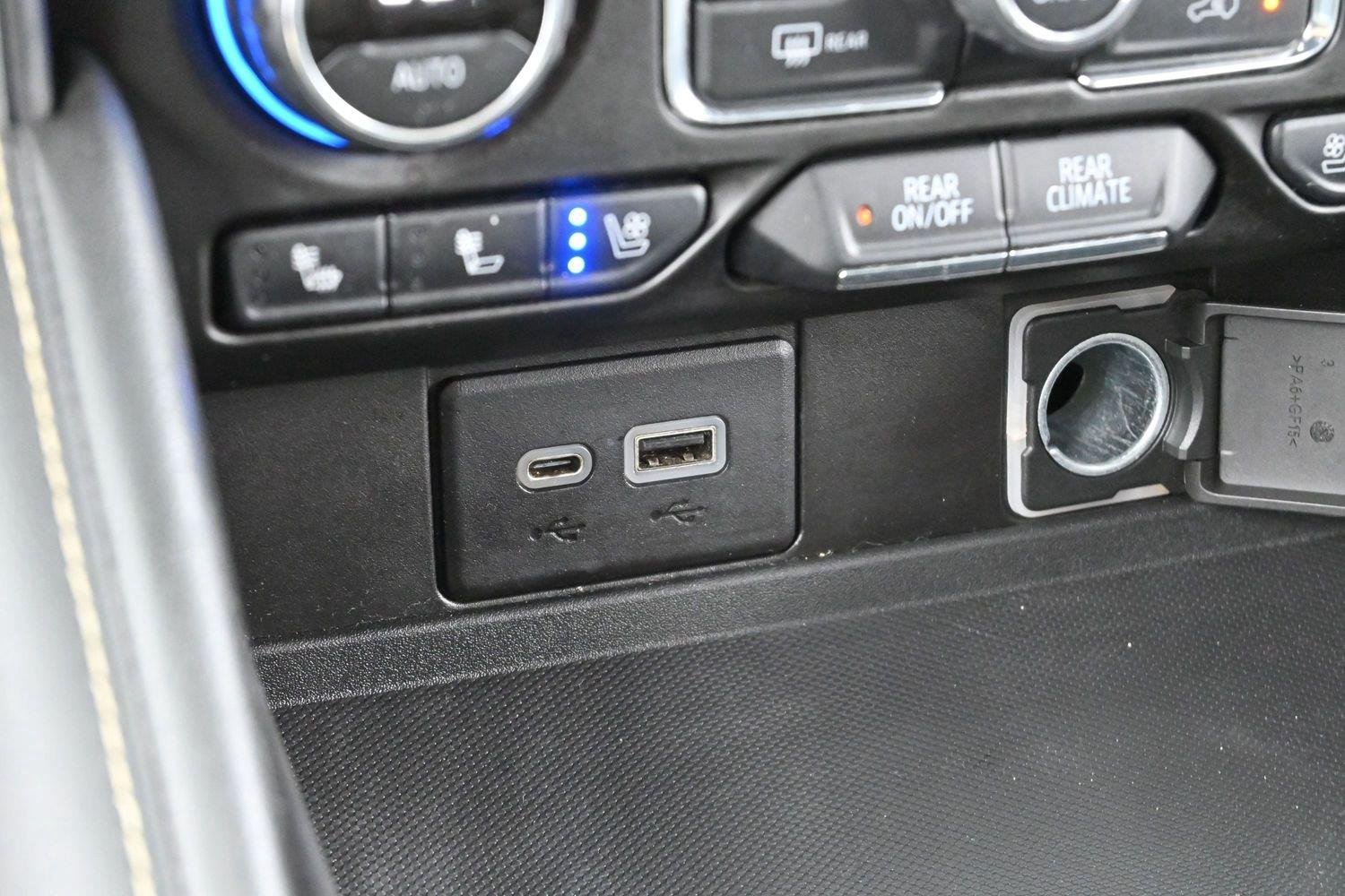 Used 2021 Shadow Gray Metallic Chevrolet Premier image 24