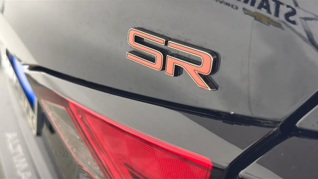 Used 2024 Black Nissan SR FWD image 38