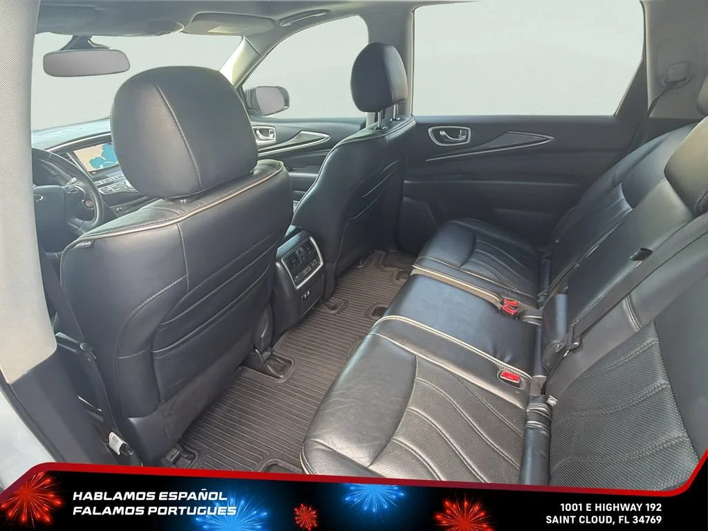 Used 2020 White INFINITI LUXE image 26