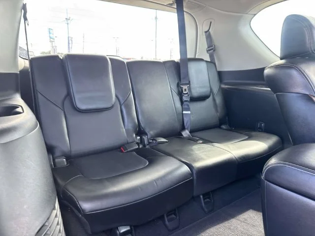 Used 2017 Gray Nissan Platinum image 15