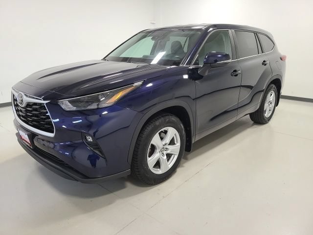 Used 2023 Blueprint Toyota LE image 6