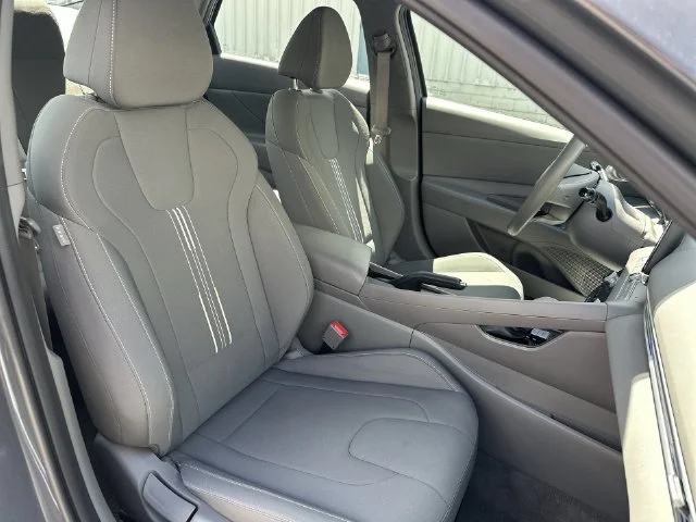 Used 2024 Gray Hyundai SEL image 26