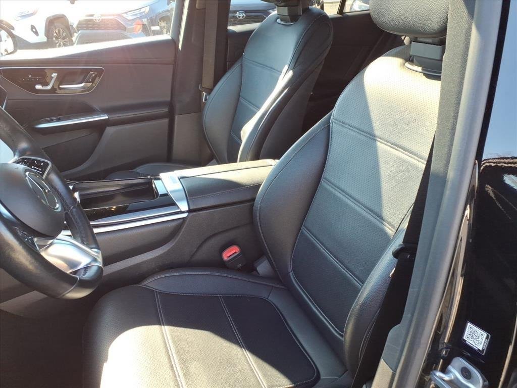 Used 2023 Black Mercedes-Benz GLC 300 image 19