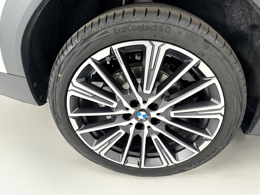 Certified Used 2026 Alpine White BMW xDrive28i image 33