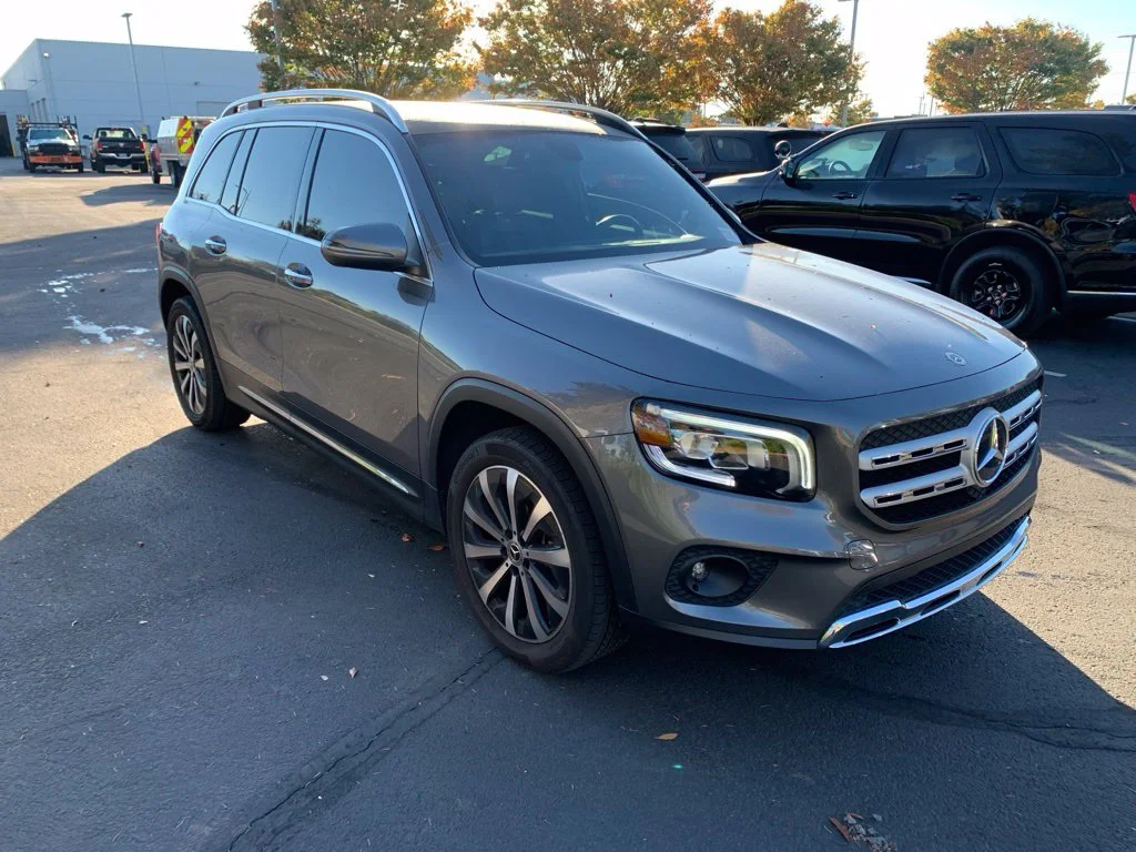 Used 2021 Gray Mercedes-Benz GLB 250 image 5